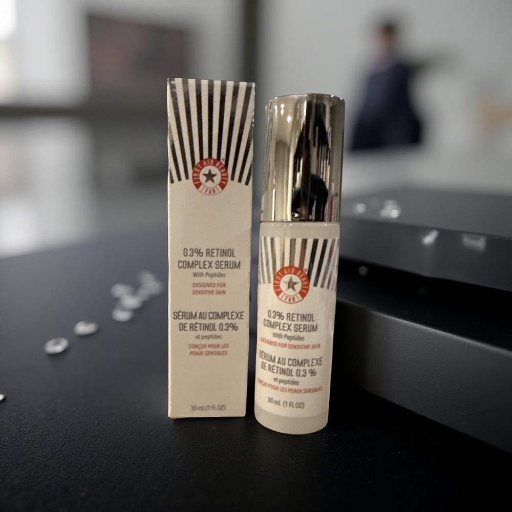 NIB•First Aid Beauty 0.3% Retinol Complex Serum With Peptides